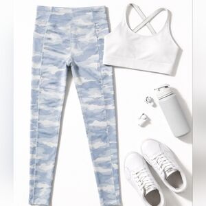 Athleta Girl 2PC Active Set Size 8-10 Blue Camo Leggings & White Sports Bra